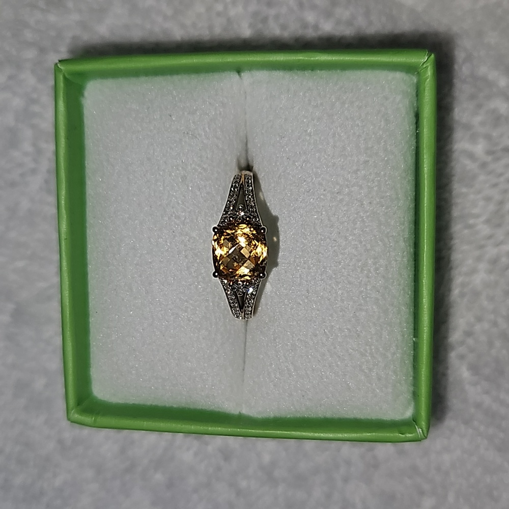 Genuine Citrine 10K Yellow Gold Ring!!! - Picture 5 of 16